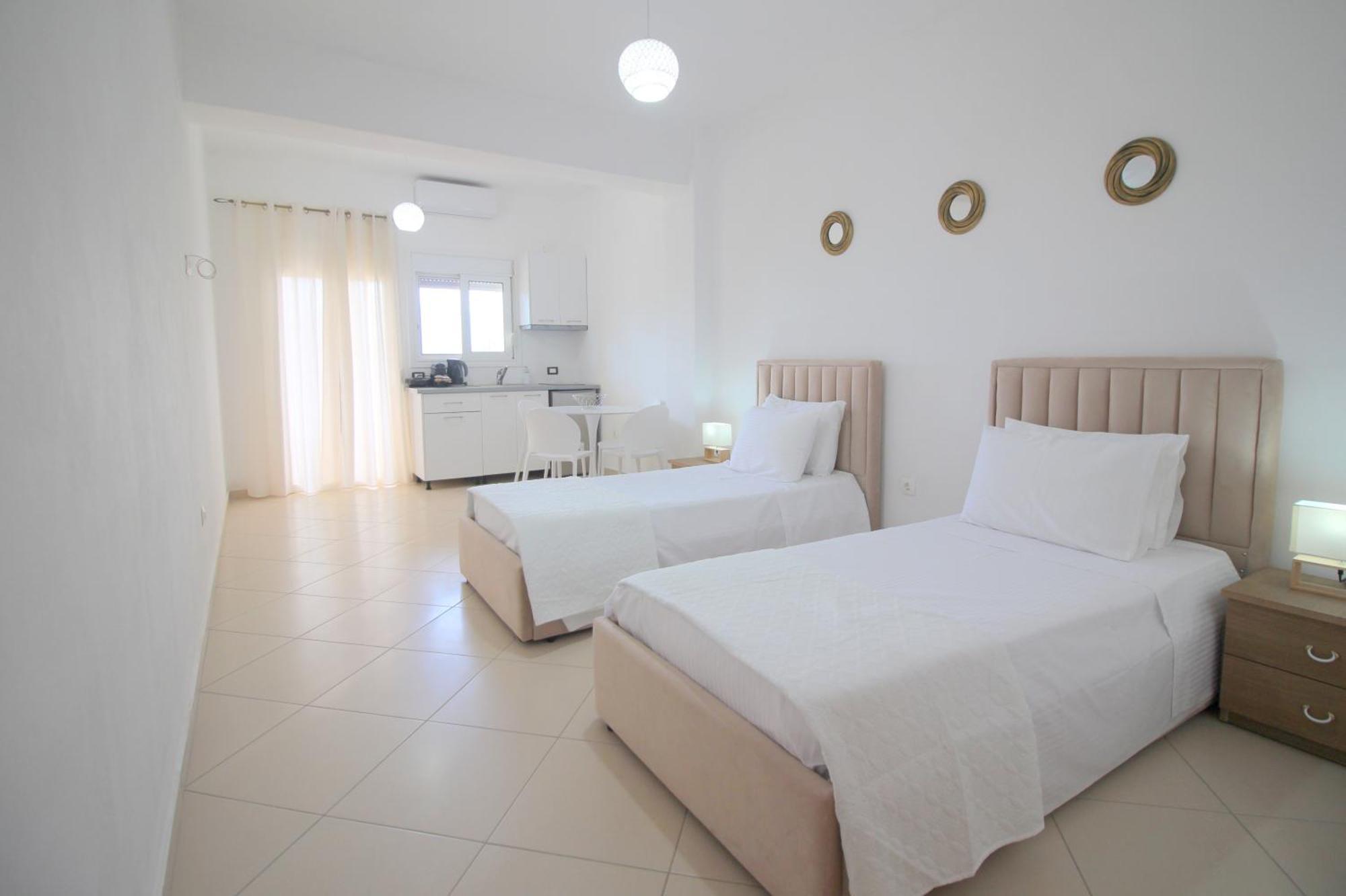 Nefeli'S Apartment Himarë Dış mekan fotoğraf