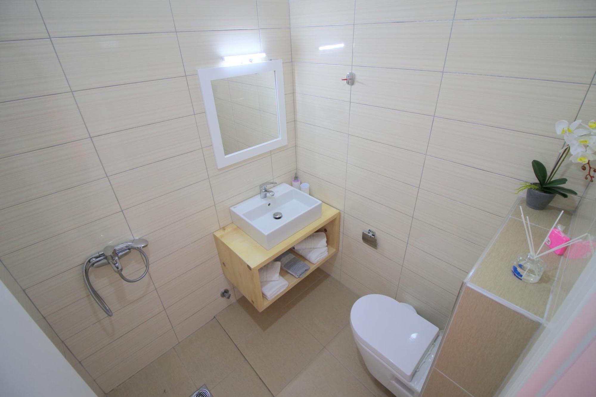 Nefeli'S Apartment Himarë Dış mekan fotoğraf