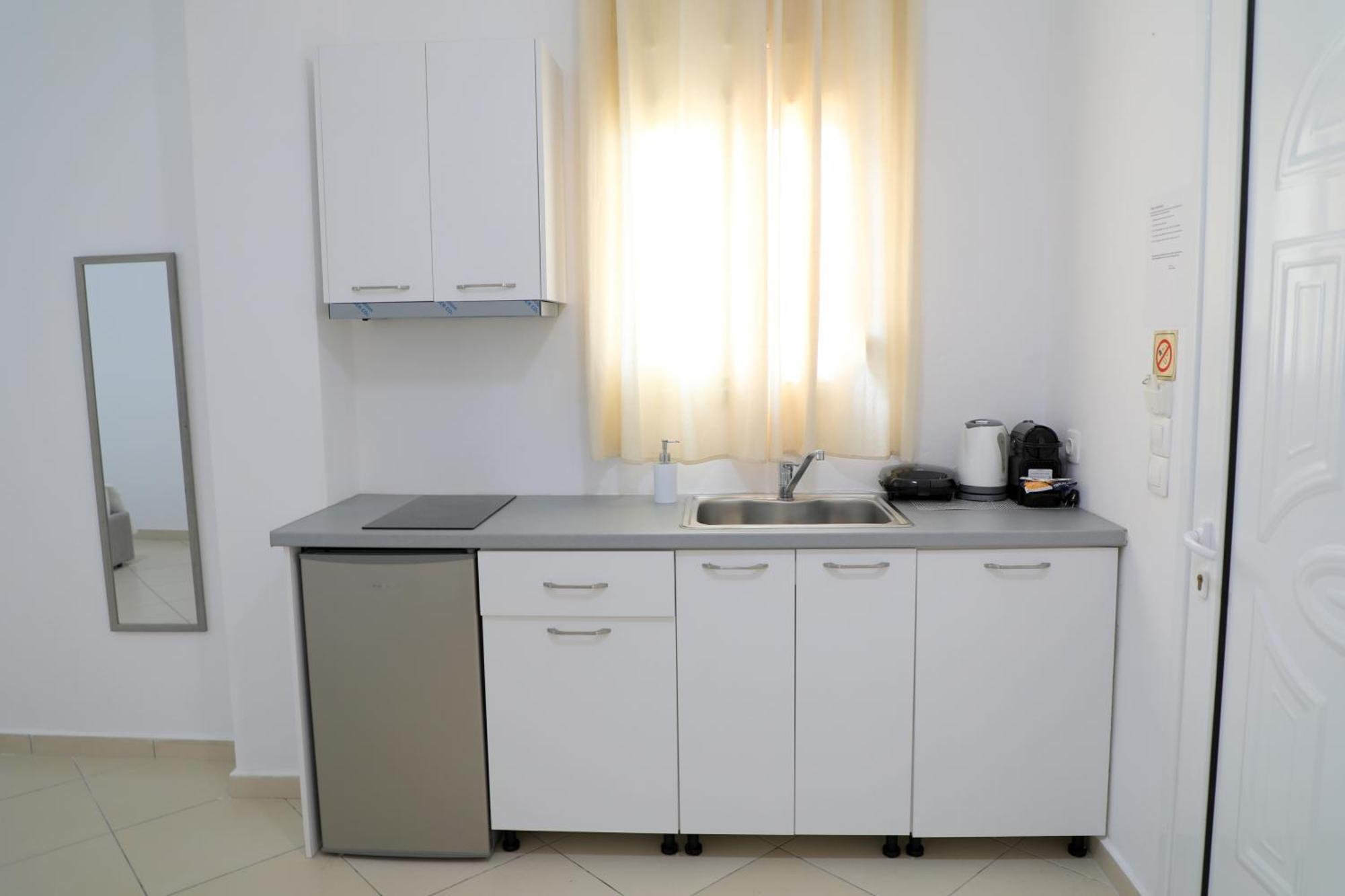 Nefeli'S Apartment Himarë Dış mekan fotoğraf