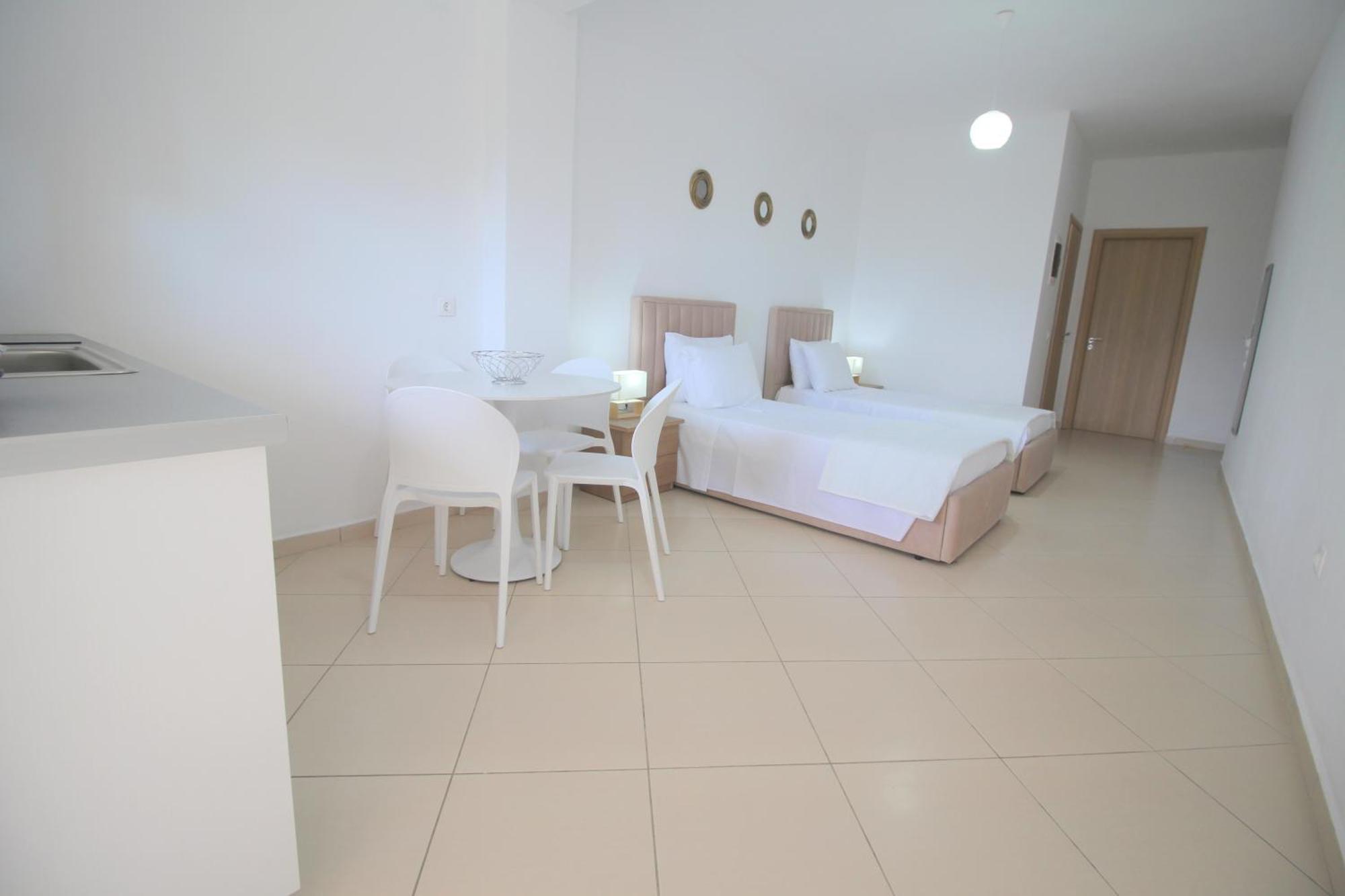 Nefeli'S Apartment Himarë Oda fotoğraf