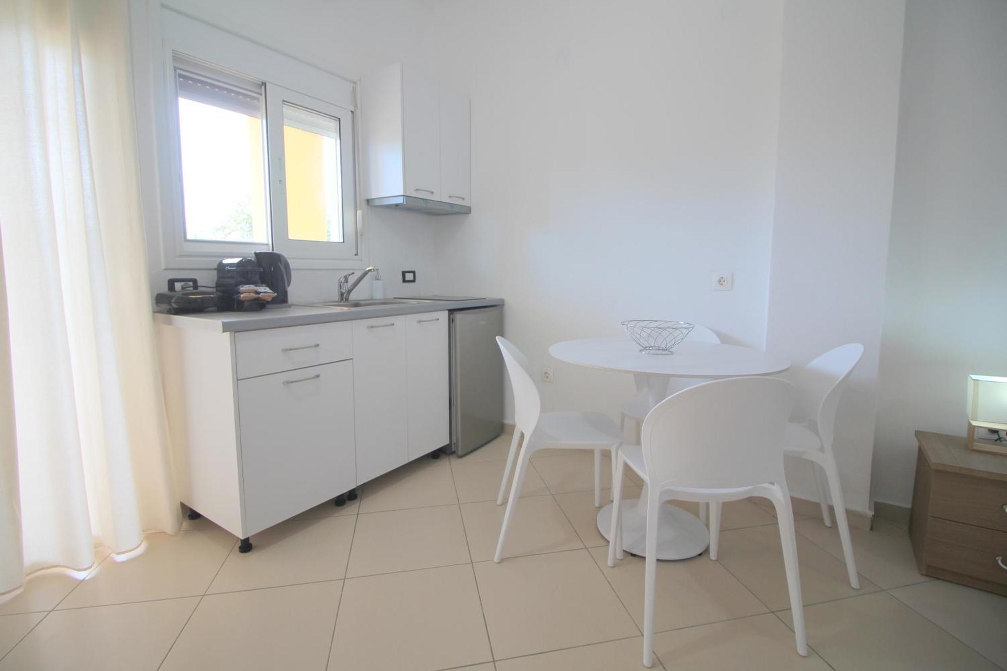 Nefeli'S Apartment Himarë Dış mekan fotoğraf